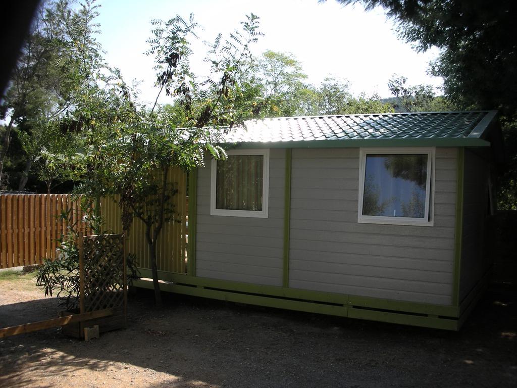 Camping Lou Cabasson 봄레미모사 외부 사진